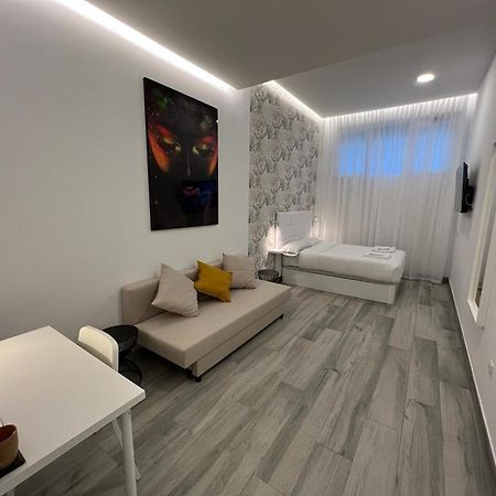 Habitacion Paris Style Мадрид Екстериор снимка